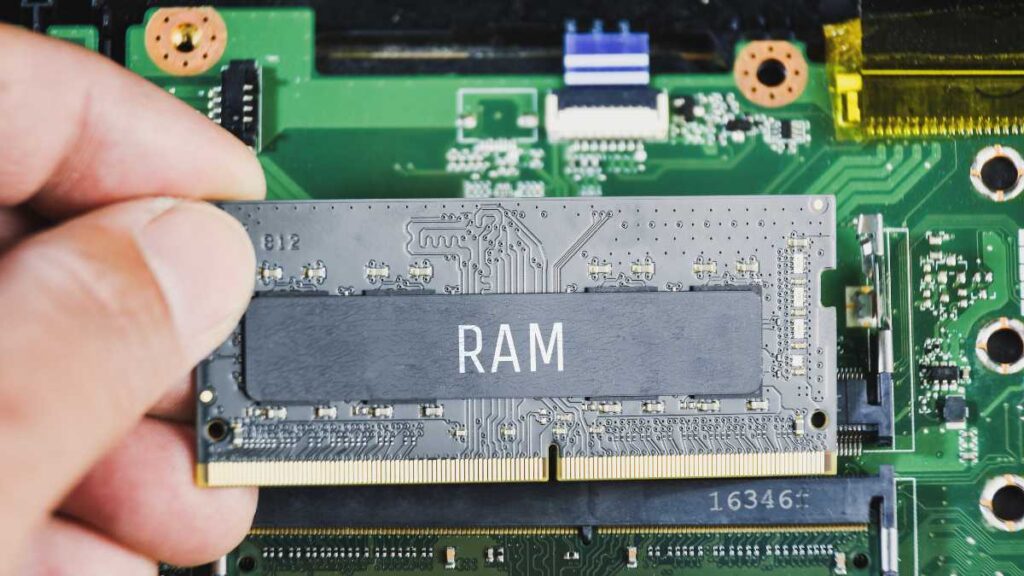 Como saber qual memória RAM é compatível com meu notebook