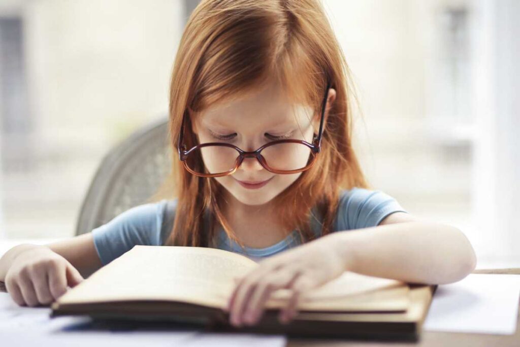 Como Escolher o Primeiro Livro Infantil? Dicas Para Pais de Leitores Iniciantes